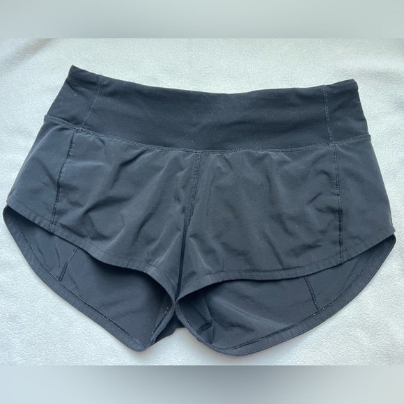 lululemon Speed Up Low-Rise Lined Shorts 2.5” Size 2 - Picture 2 of 6